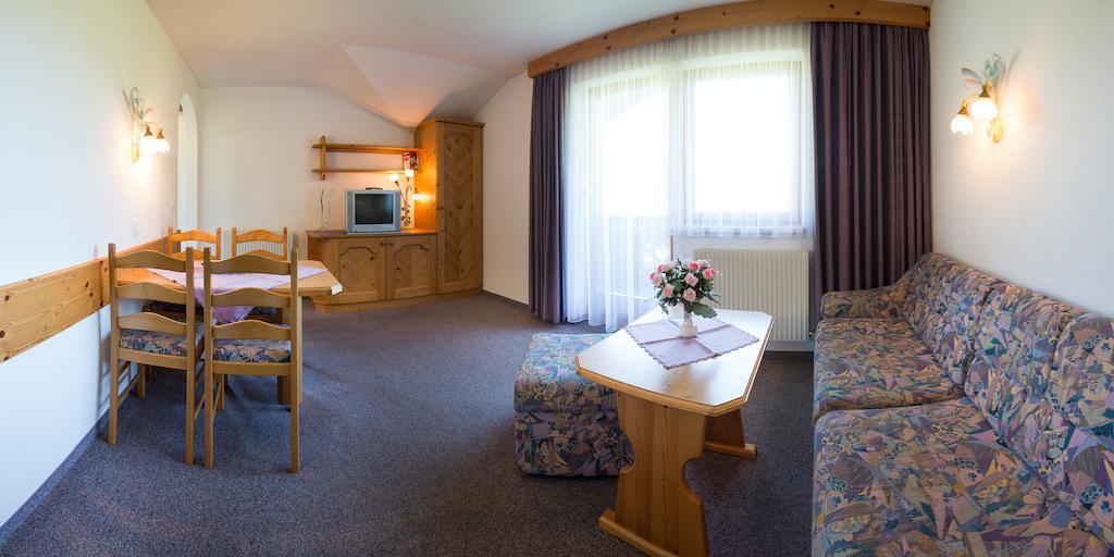 Pension Roasthof Neustift im Stubaital Zimmer foto