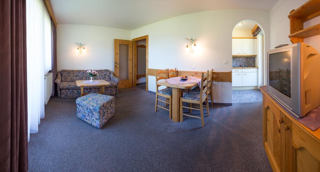 Pension Roasthof Neustift im Stubaital Zimmer foto
